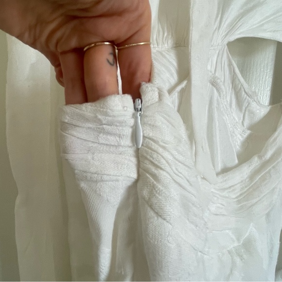 Rahi Athena Midi Cutout White Dress, small. New - Picture 5 of 12